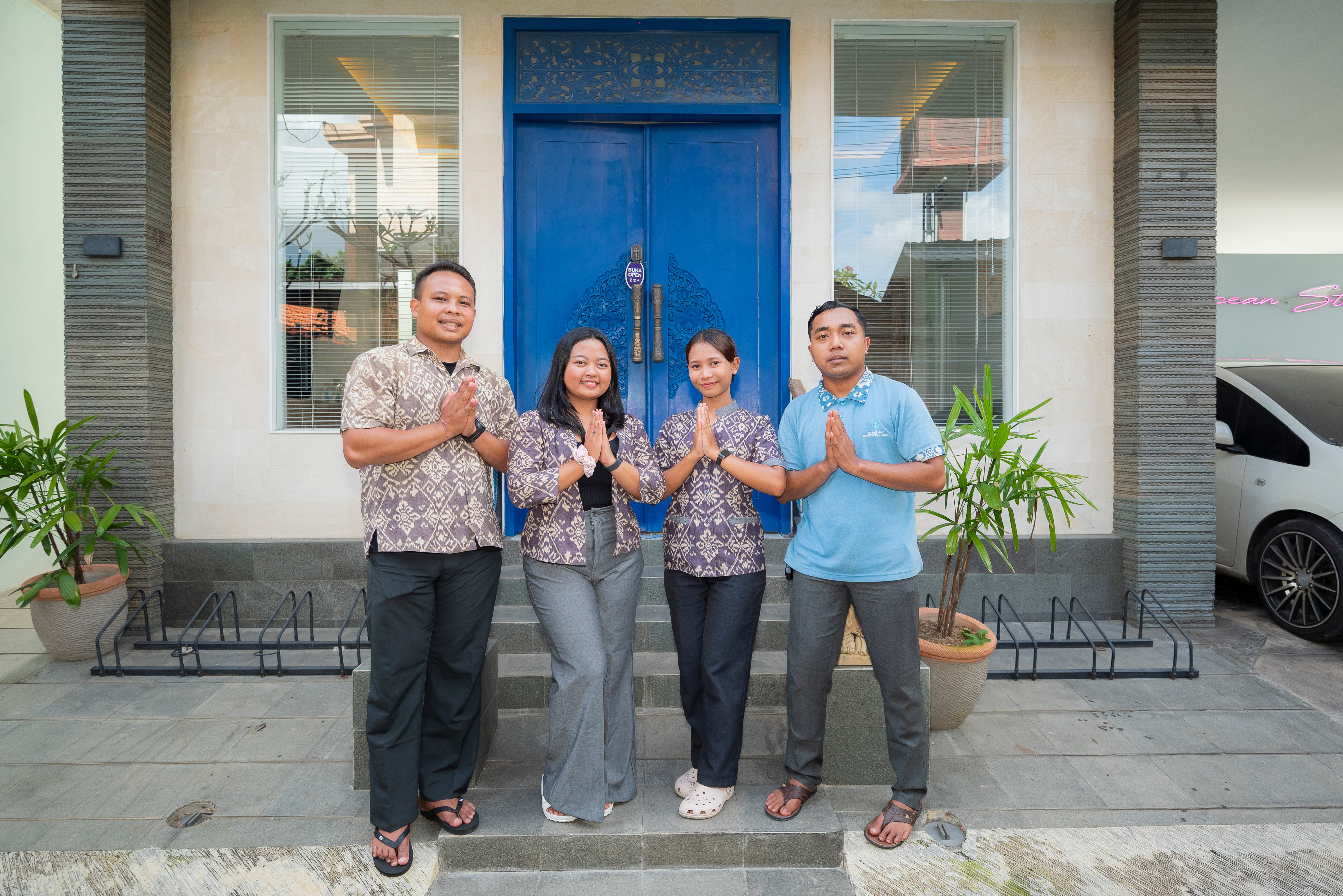 Ocean Star Apartment Team
